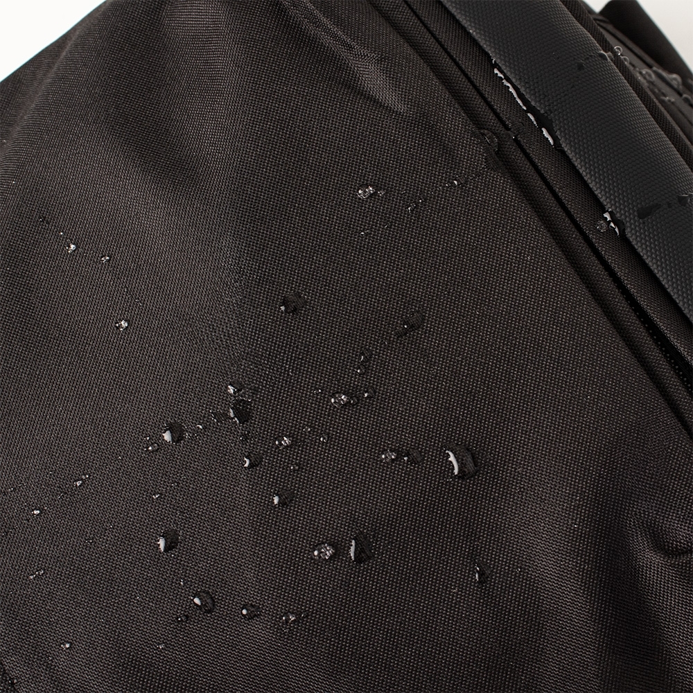 MOCHILA EM NYLON 24L COM PORTA USB E BOLSO LATERAL E FRONTAL MO237C3